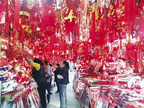 年底结婚潮引爆甜蜜经济 兰州不少酒店已订完 婚庆用品销售火爆